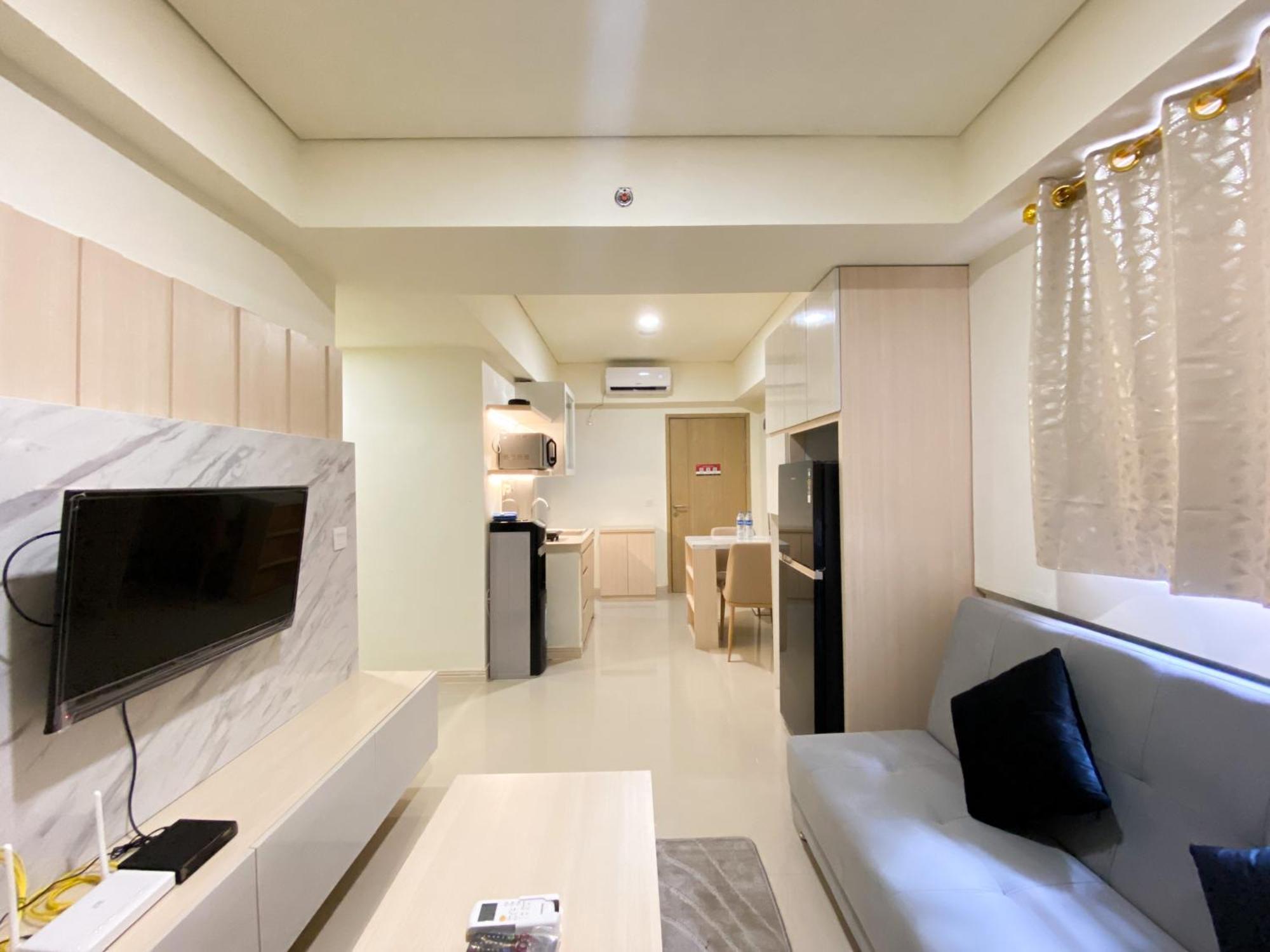 Best Homey And Modern 2Br At Meikarta Apartment By Travelio Cikarang Exterior photo